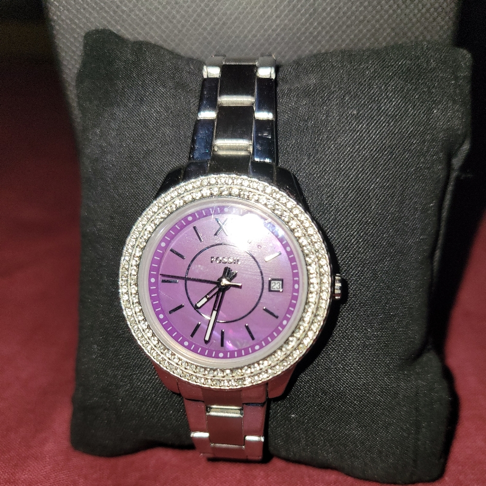 I bought this on impulse because of the color but it's really not my style.
